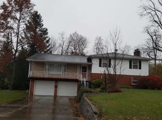 20 Woodland Rd, Shelby, OH 44875