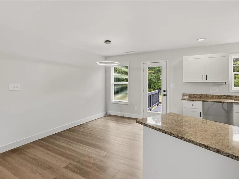 170 Starlight Dr — Photo 16