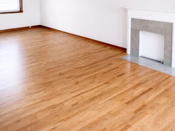 25 E Henderson Rd #B, Columbus, OH 43214