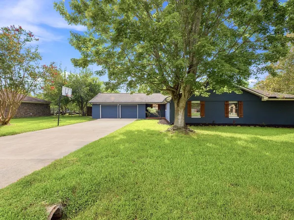 4425 Burditt St, Santa Fe, TX 77510