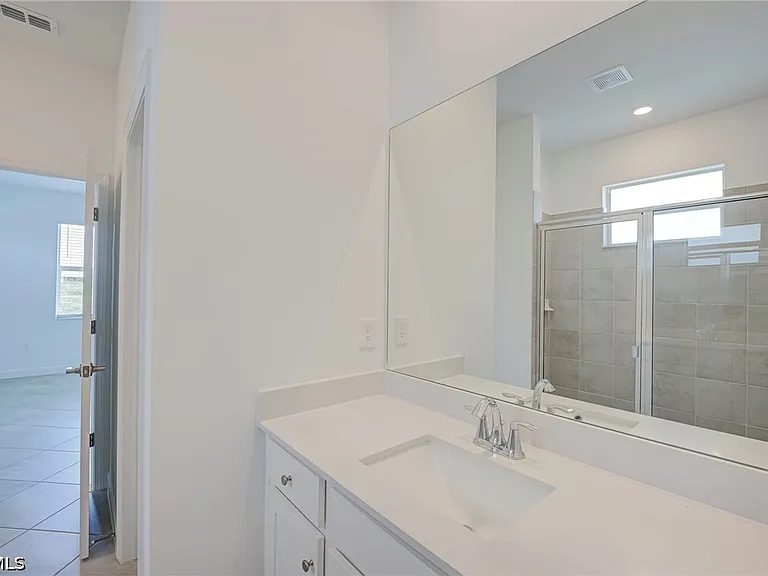 20601 Hazelnut Ct — Photo 21