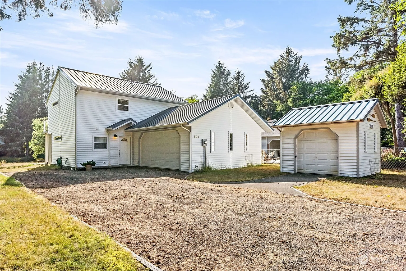 523 Quinault Avenue SE photo 1