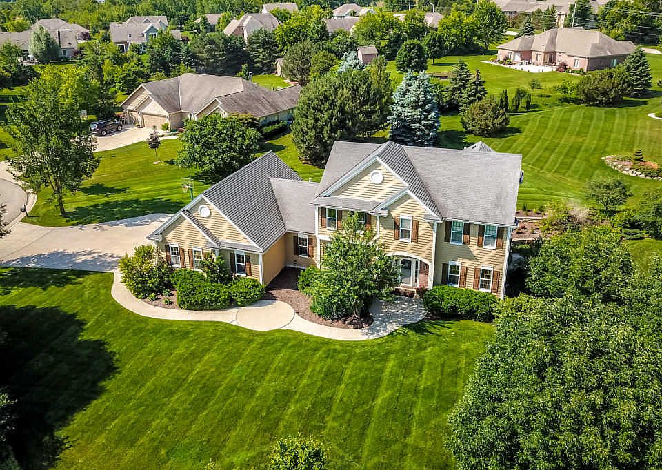 1st image of 8613 S Parkland Ct