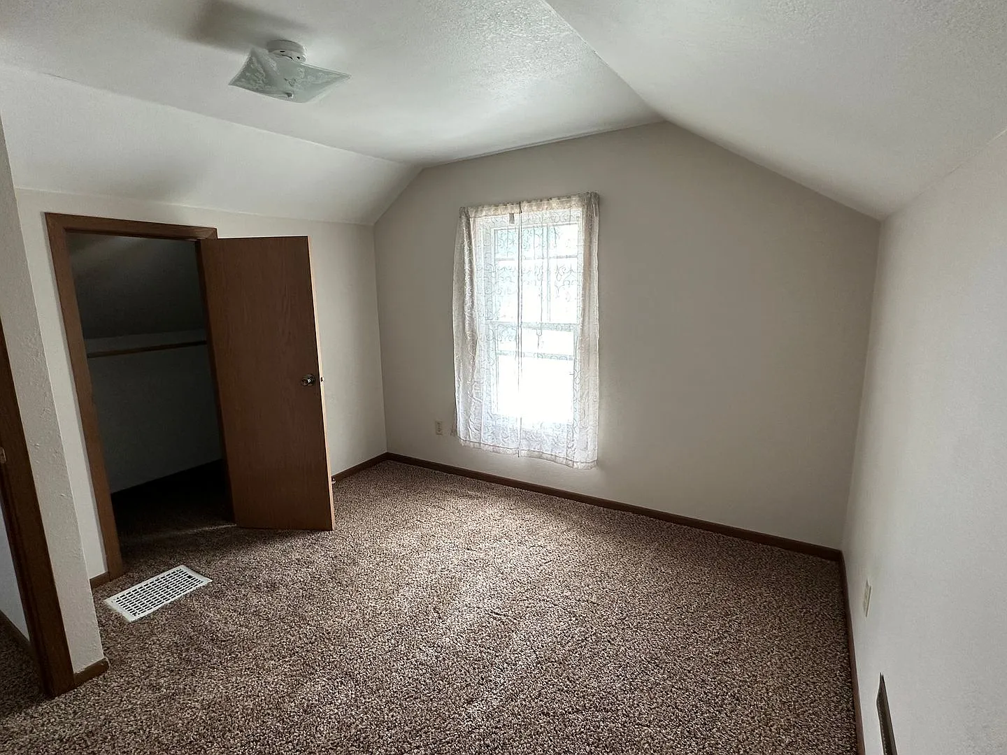 3 Bedroom Home — Photo 4