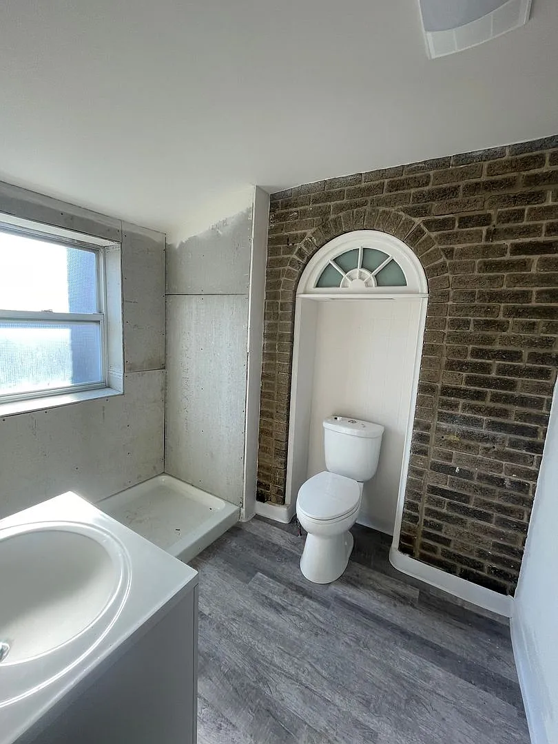 4630 W North Ave — Photo 3