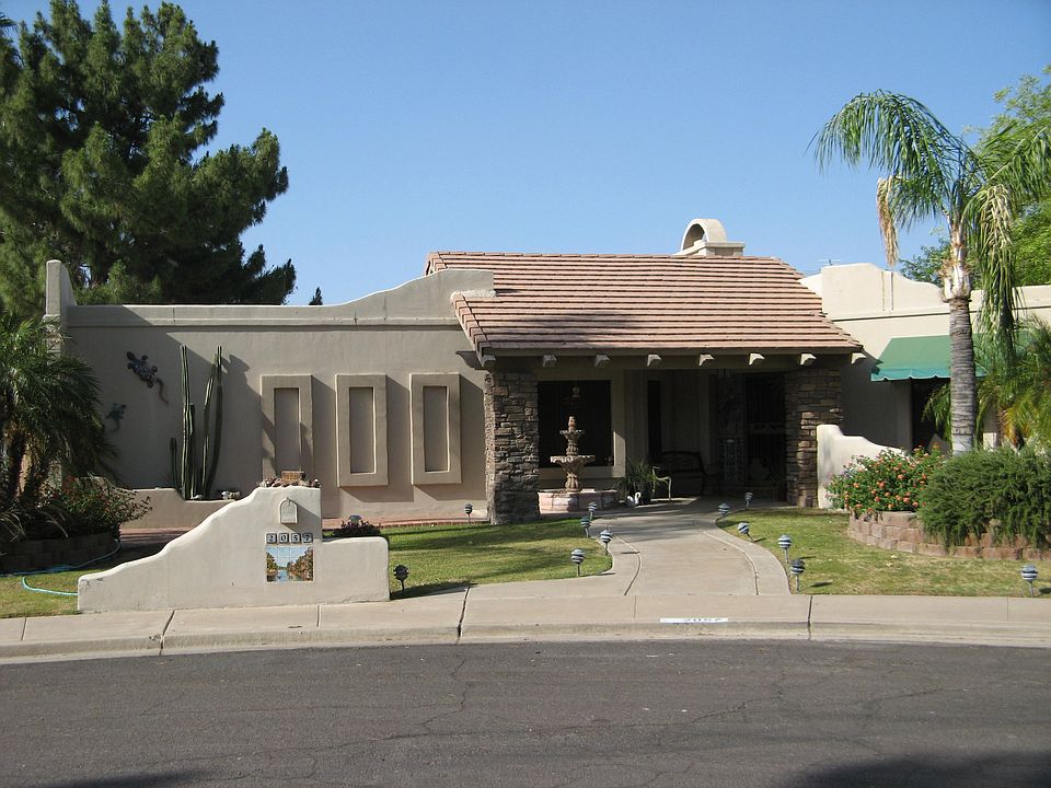 1st image of 2057 N Gentry