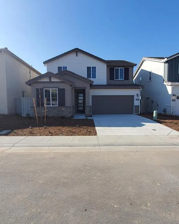 8097 Oxbow Landing Loop