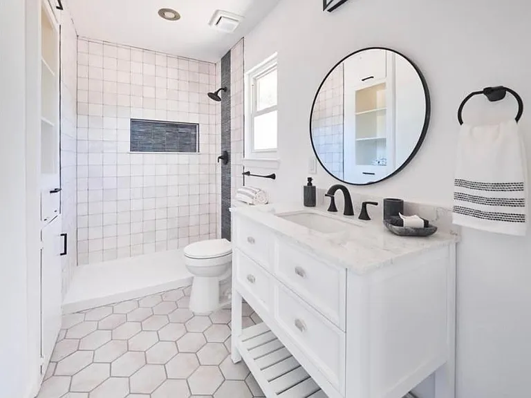 2207 Galway St — Photo 16