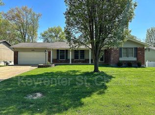 414 Marie Ln, Ballwin, MO