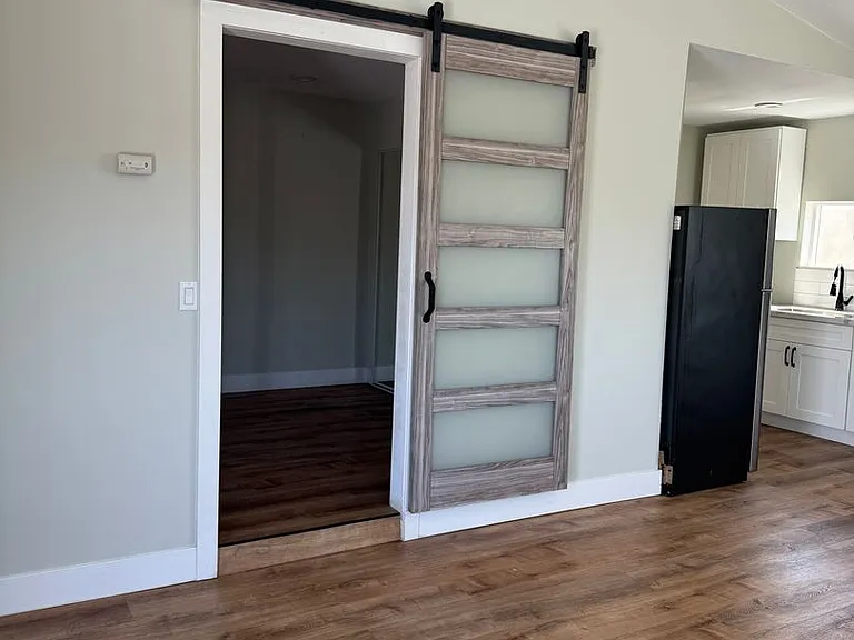 2774 - 2780.5 Vista Way — Photo 6
