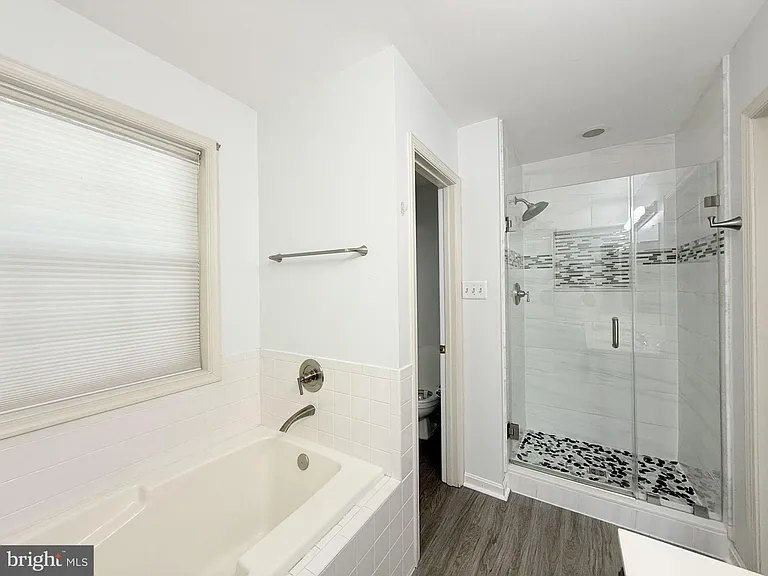 70 Dorothy Ln — Photo 23