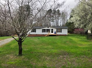 2006 Winn Creek Dr, Haw River, NC 27258