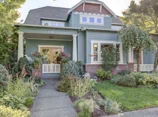 740 G St, Jacksonville, OR