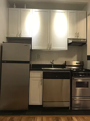 Rented by Waverly Realty Associates | media 29