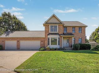 5815 Caleta Dr, Lansing, MI 48911