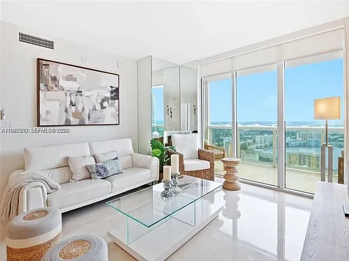 1800 S Ocean Dr #3608 Photo 1