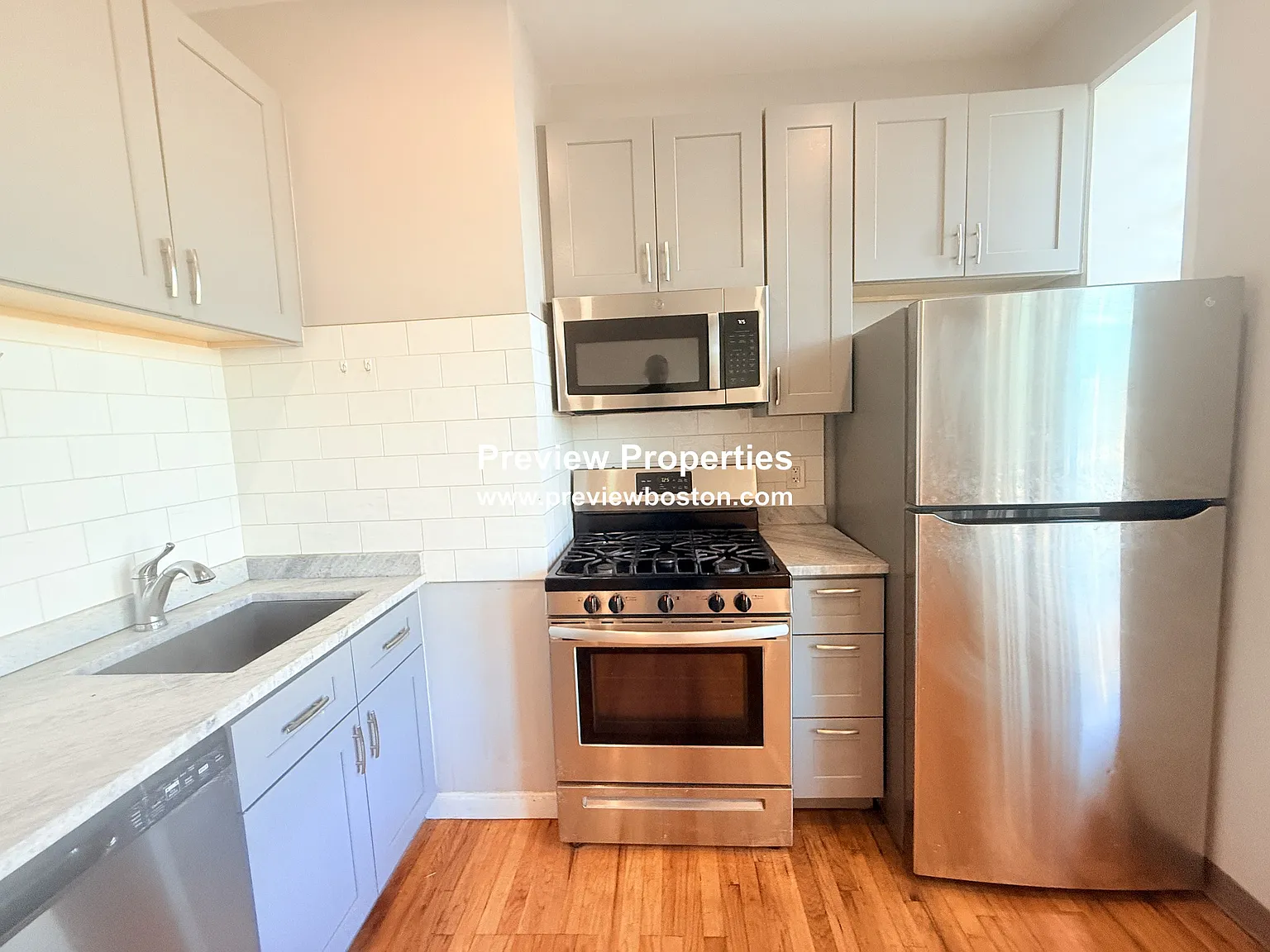 4 bed, 1280 sqft, $3,300 — Photo 2