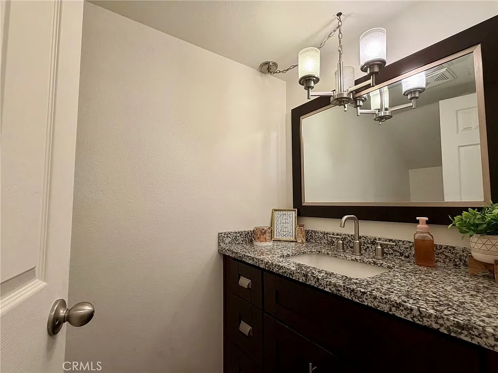 3 bed, 2.5 bath, 1496 sqft, $3,350 — Photo 4