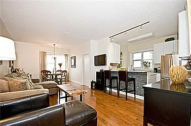 Rented by R New York