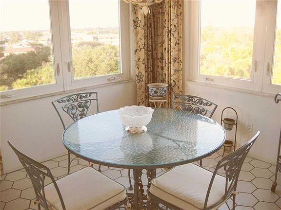 5th image of 500 The Esplanade N APT 608