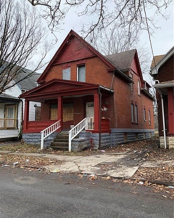2nd image of 106 Wende St