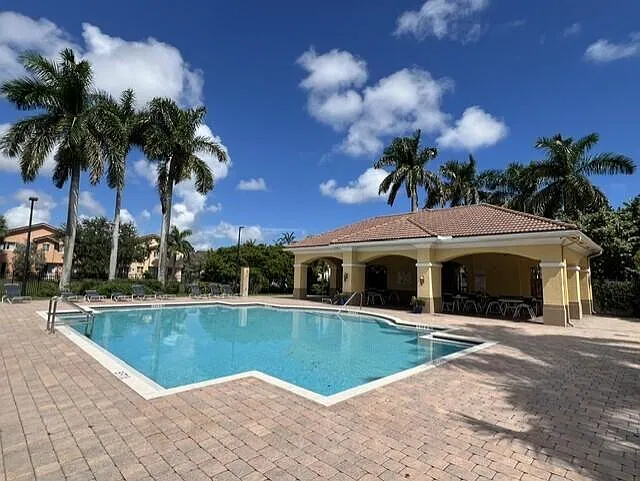 3 bed, 2.5 bath, 1482 sqft, $2,500 — Photo 1