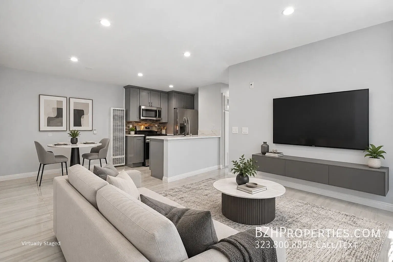 Stylishly Renovated 2 Bed Apt Near DTLA with Parking — Photo 1