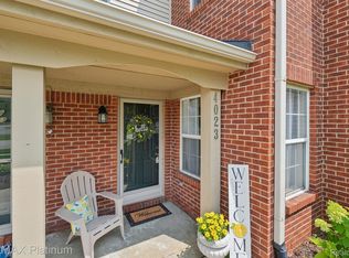 4023 Hampton Ridge Blvd, Howell, MI 48843