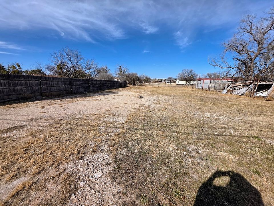 2nd image of 504 W Oak Ave #14