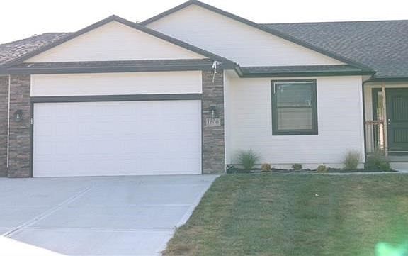 2nd image of 1808 N Crane Ln