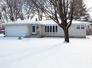 2640 Sherwood Rd, Mounds View, MN 55112