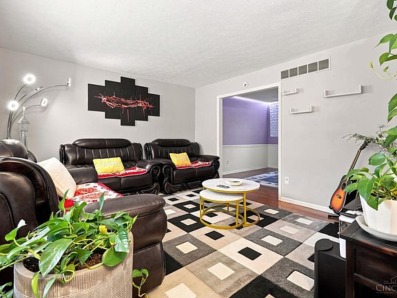 3rd image of 5369 Edger Dr