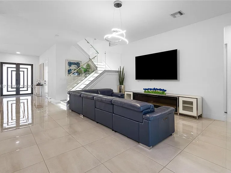 4335 SW 174th Ave — Photo 8