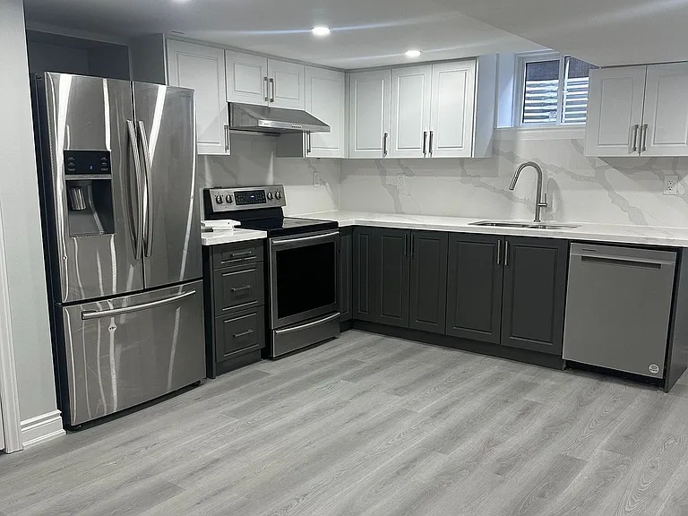 73 Snow Leopard Ct — Photo 1