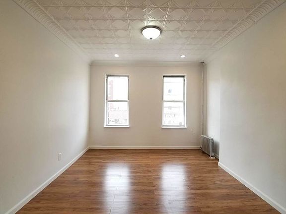 2nd image of 218 Kingsland Ave APT 3L