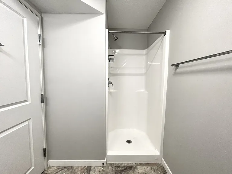 511 Cavalier Dr — Photo 11