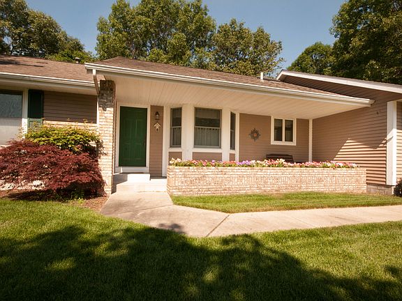 2nd image of 5061 Summerfield Dr