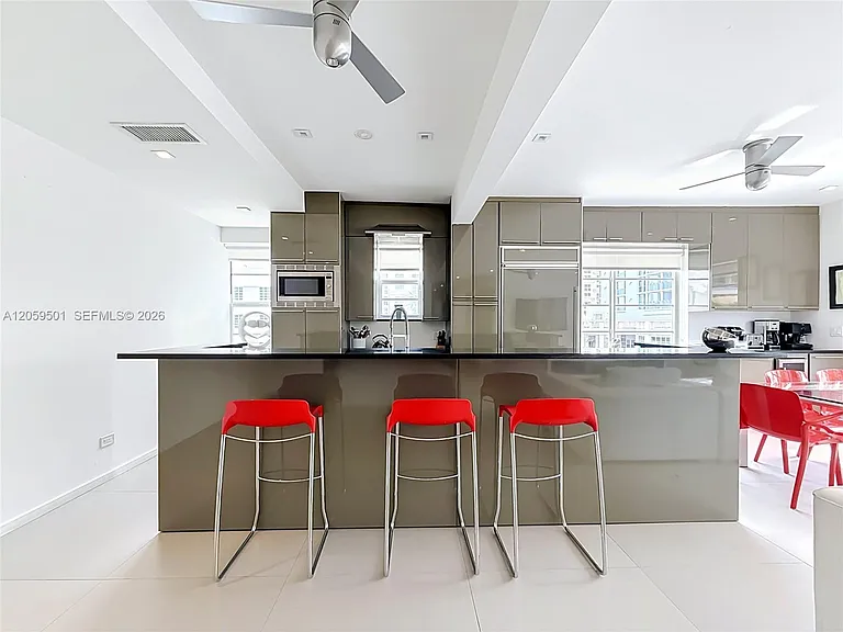 1460 Ocean Dr #404 — Photo 10