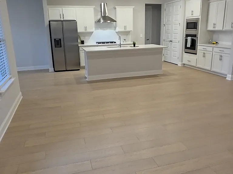 22635 Donahue Dr — Photo 3