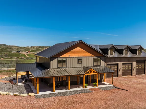 158 Early Creek Rd, Ranchester, WY 82839