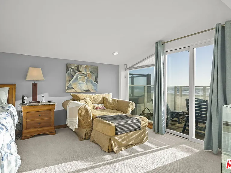 1005 Ocean Dr — Photo 21