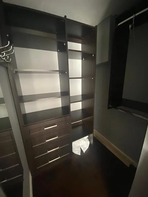2 bed, 750 sqft, $3,900 — Photo 4