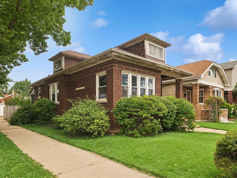 1st image of 5058 W Barry Ave