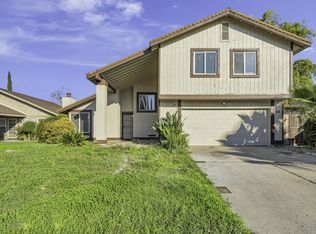 42 Summer Rim Cir, Sacramento, CA 95823