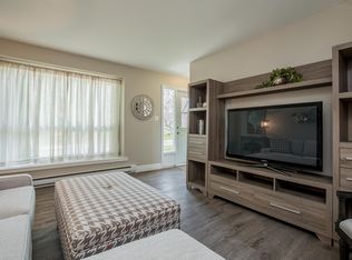 77 Manitou Cres W #2, Loyalist, ON K7N1C2