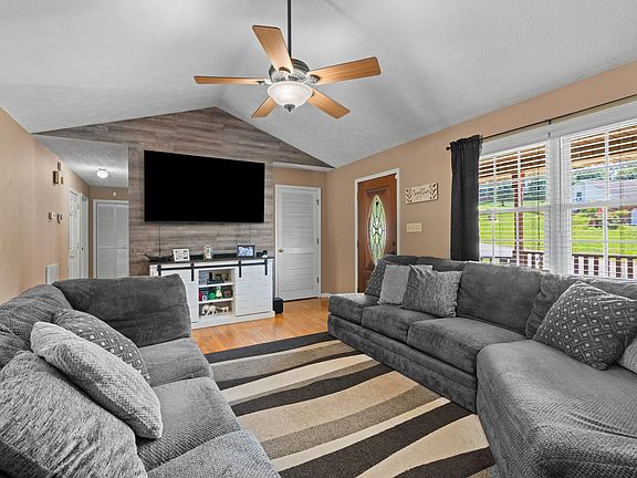 2nd image of 3313 Northwind Dr