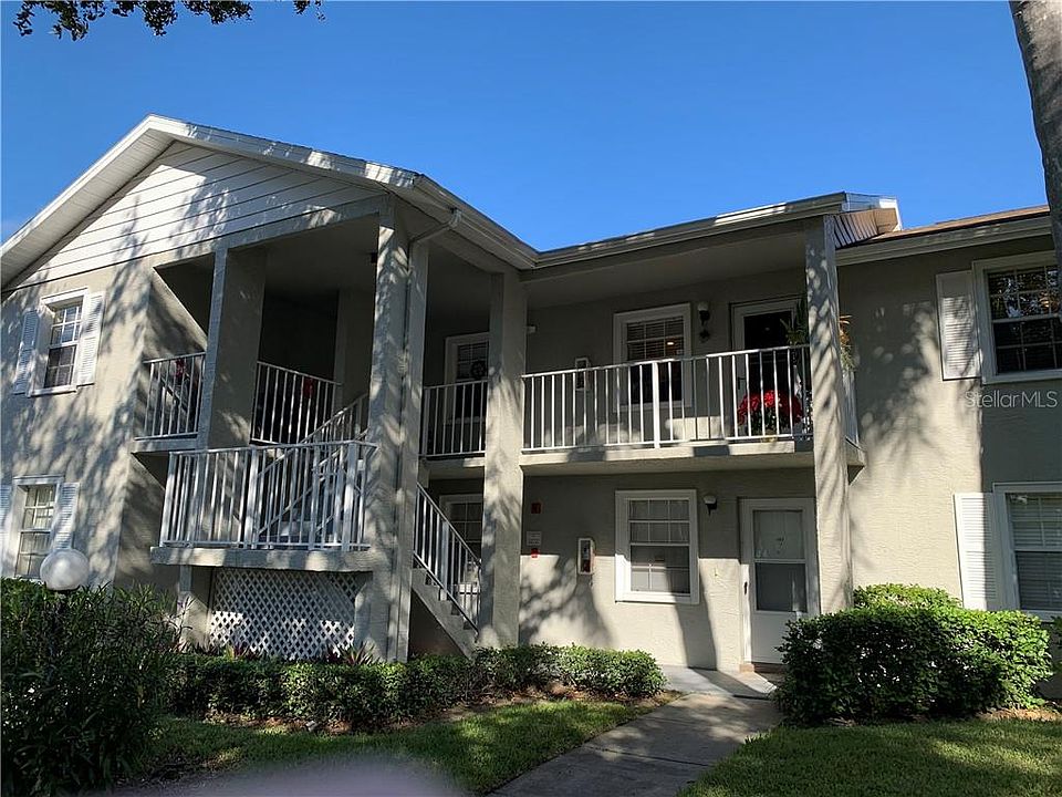 1st image of 1390 Oakhill Dr #202