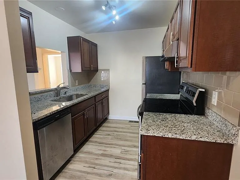 1512 Colonial Ave #B — Photo 10