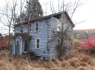 877 Route 590, Lackawaxen, PA 18435