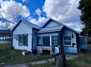 206 Blackwell St, Ione, WA 99139